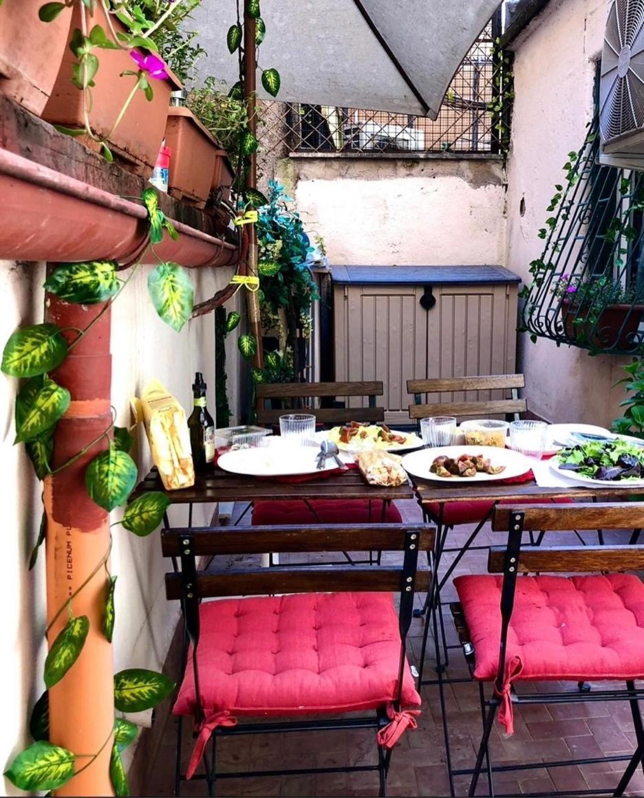 Spagna Rooms Roma Exterior foto
